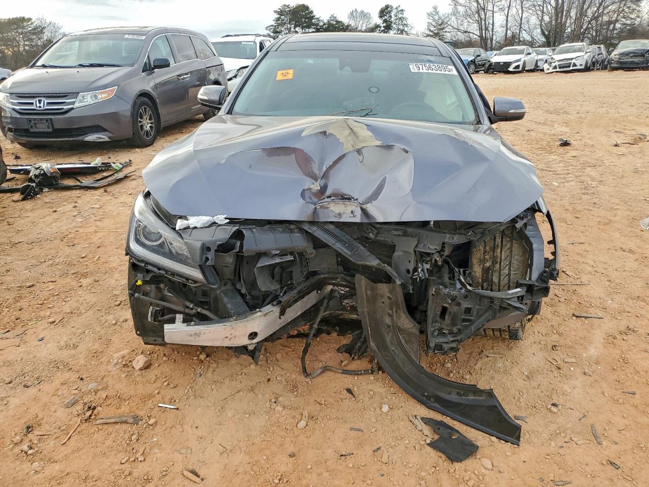 2015 HYUNDAI GENESIS 3.8L photo 5