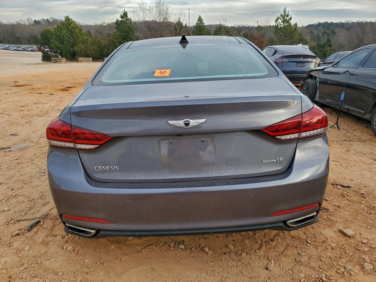 2015 HYUNDAI GENESIS 3.8L photo 6