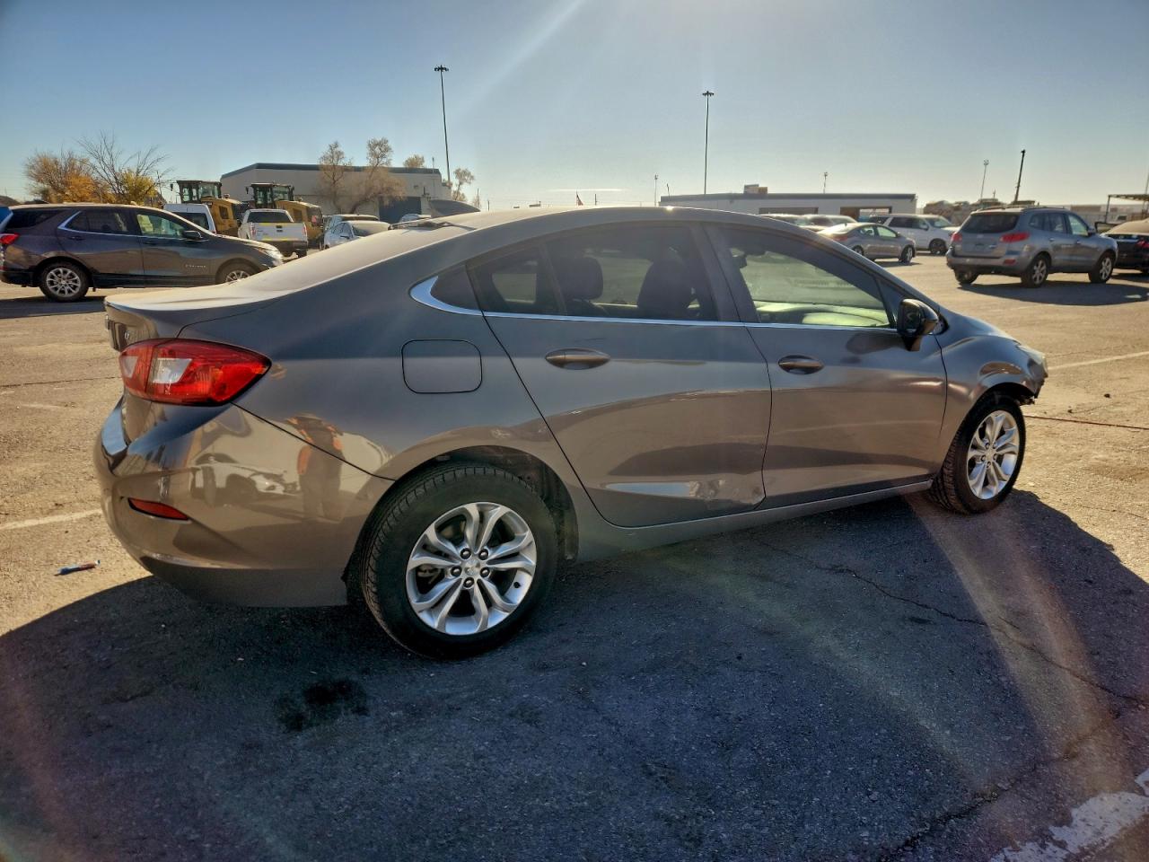 2019 CHEVROLET CRUZE LT photo 3