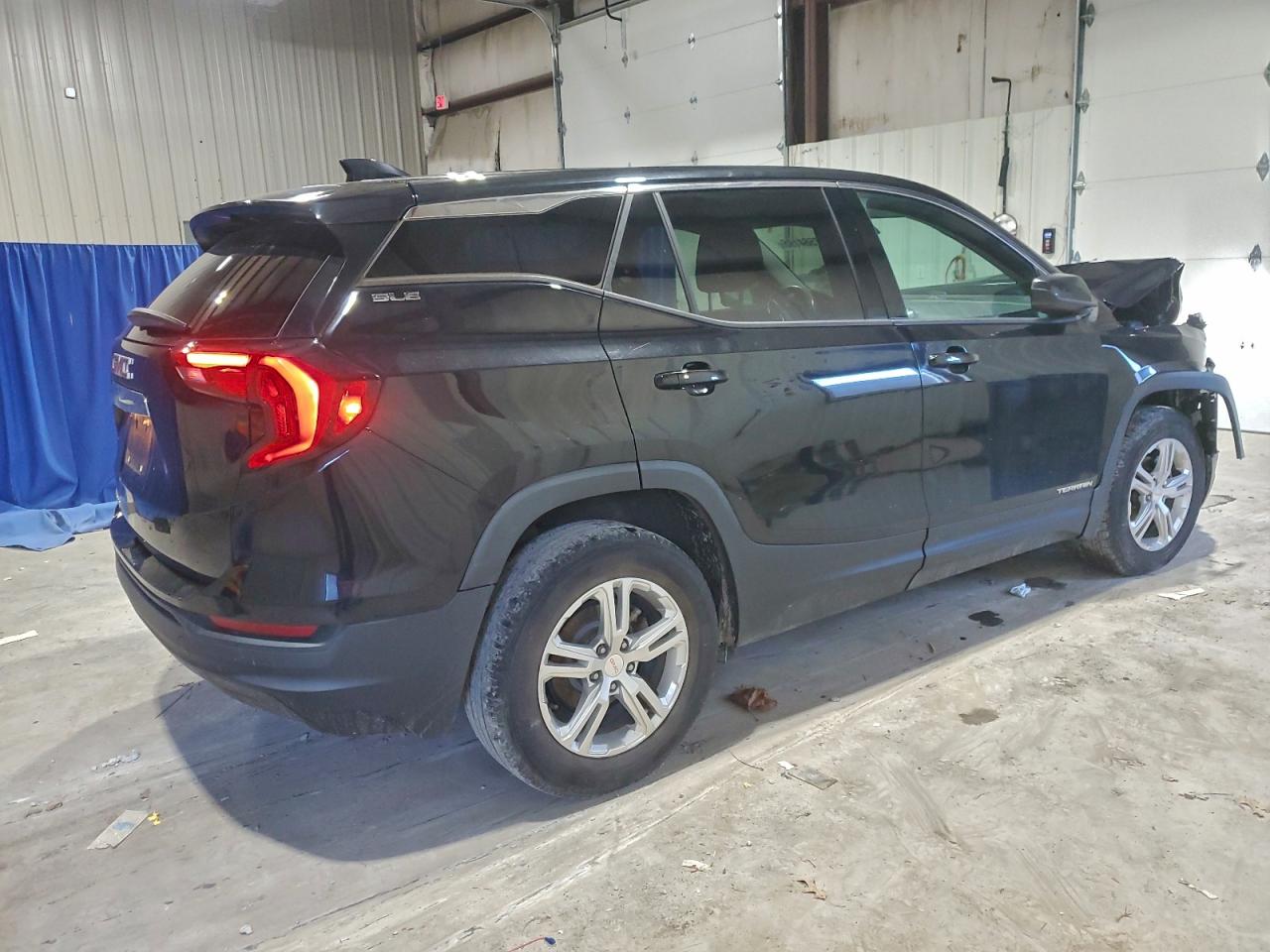2019 GMC TERRAIN SLE photo 3