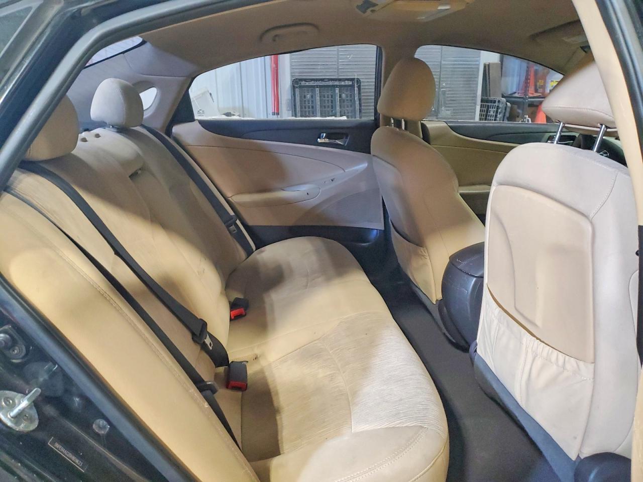 2013 HYUNDAI SONATA GLS photo 10