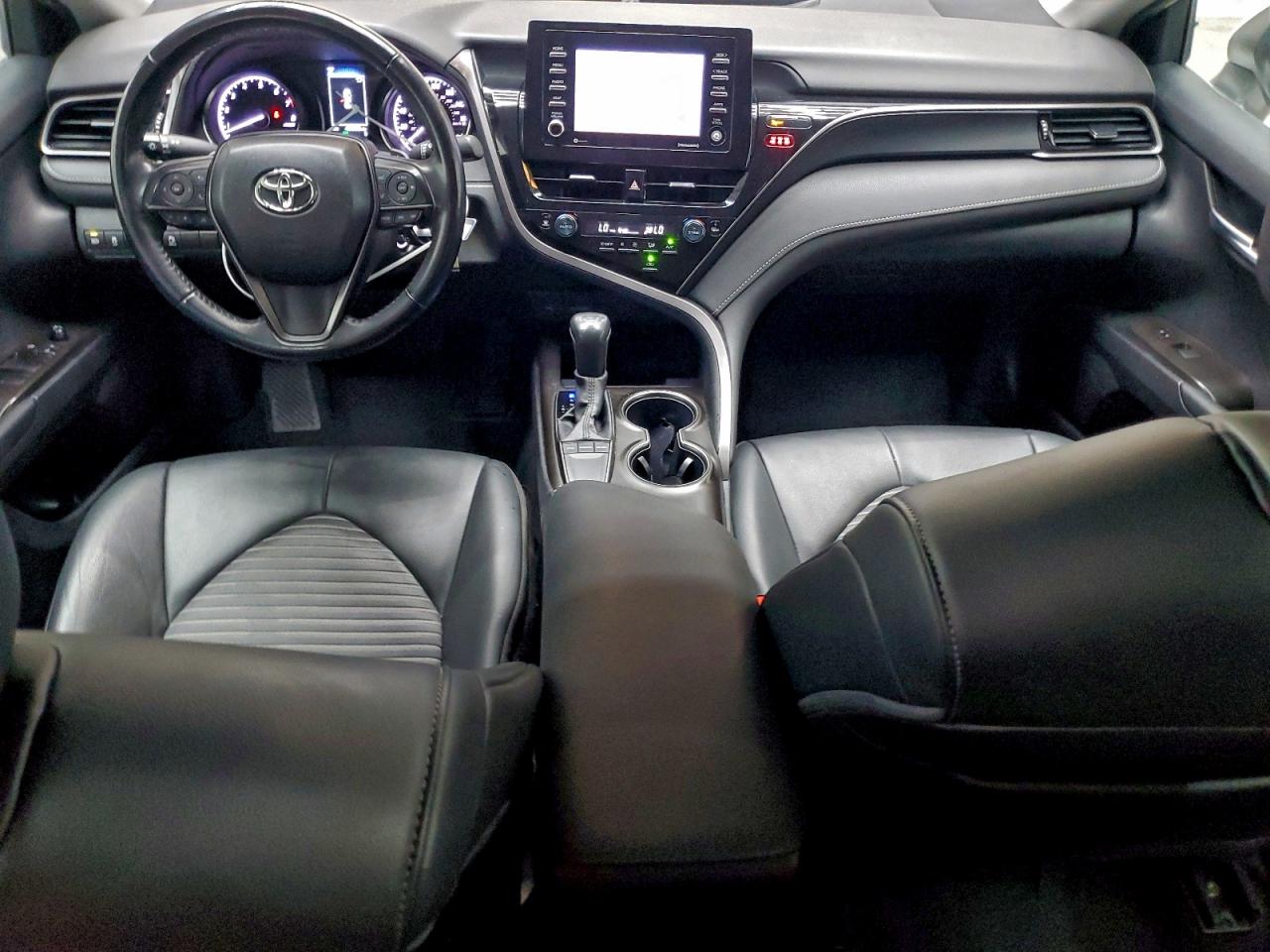 2024 TOYOTA CAMRY SE NIGHT SHADE photo 8