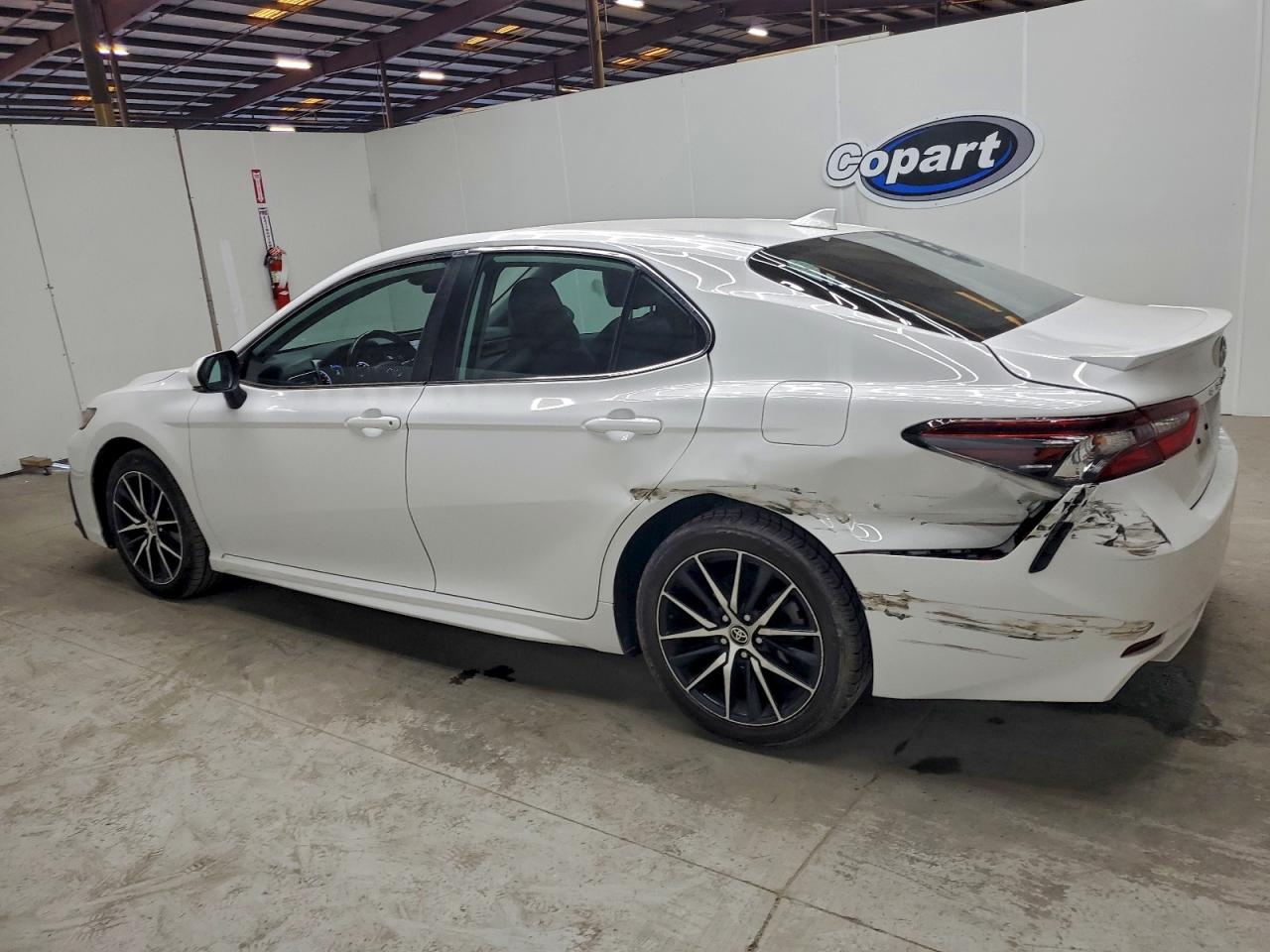 2024 TOYOTA CAMRY SE NIGHT SHADE photo 2