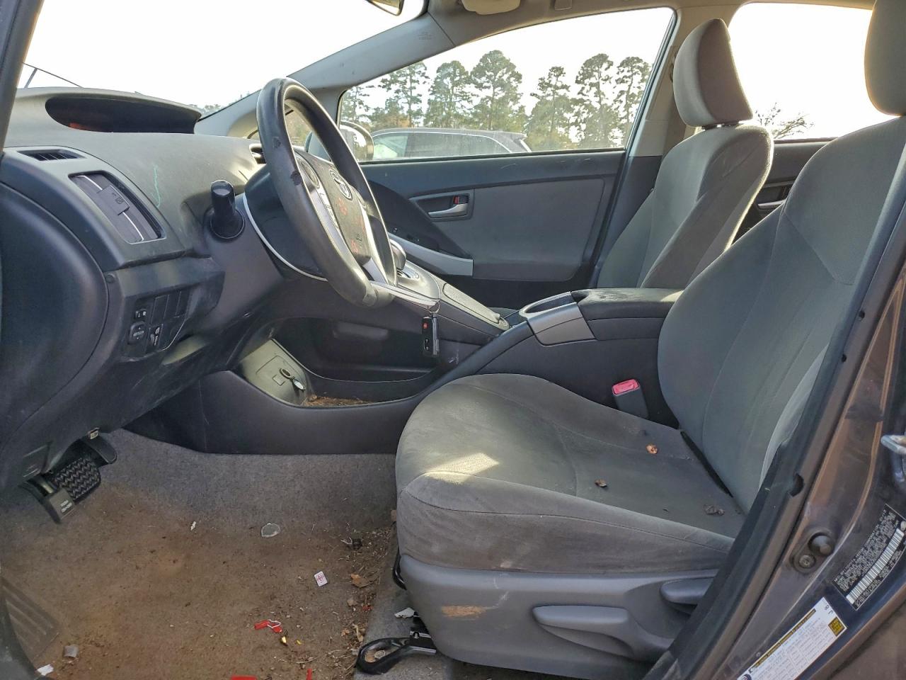 2013 TOYOTA PRIUS photo 7