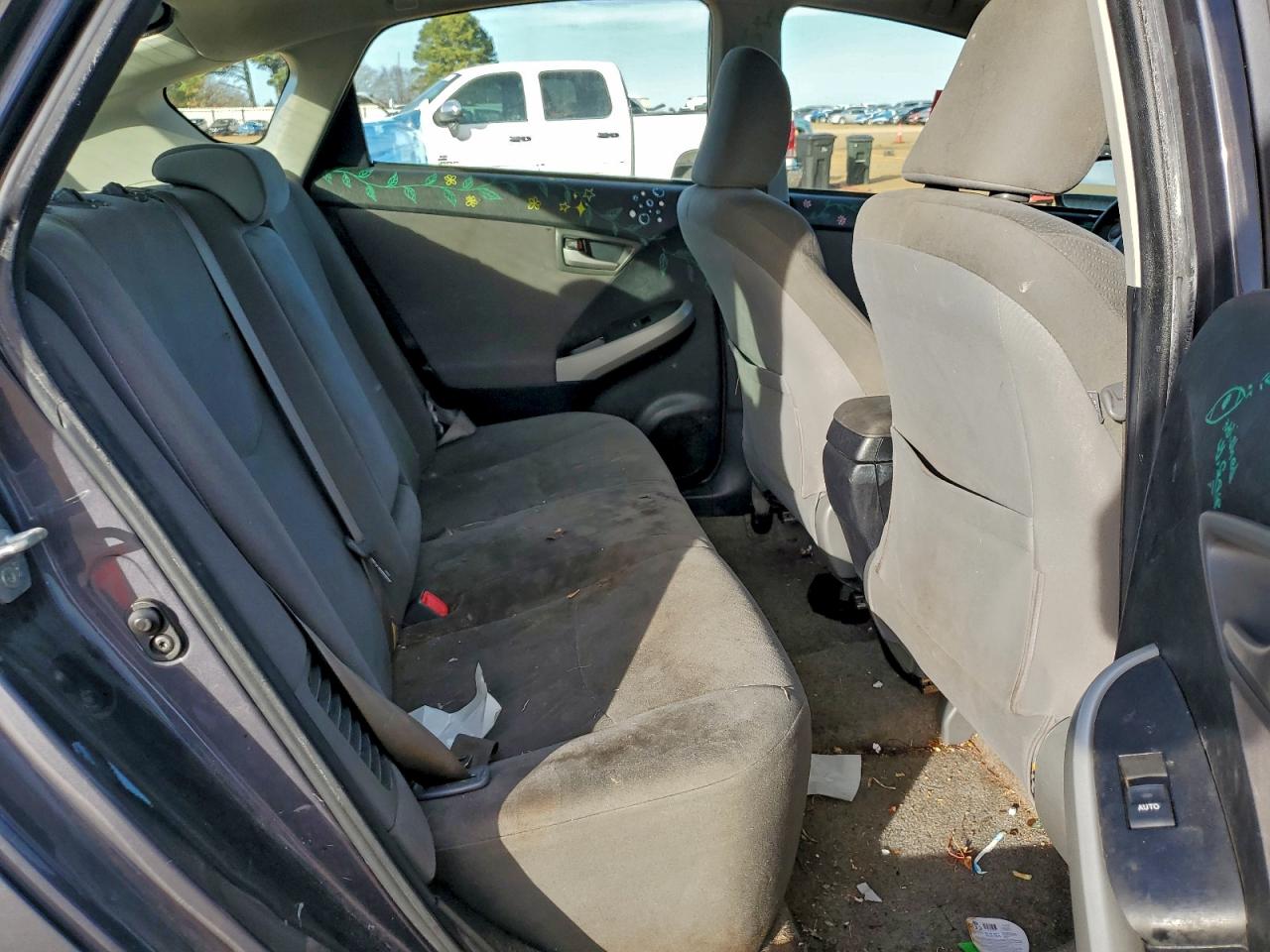 2013 TOYOTA PRIUS photo 10