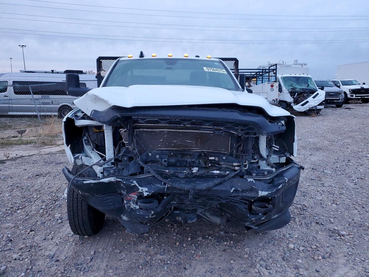 2022 RAM 3500 FLATBED TRUCK photo 5