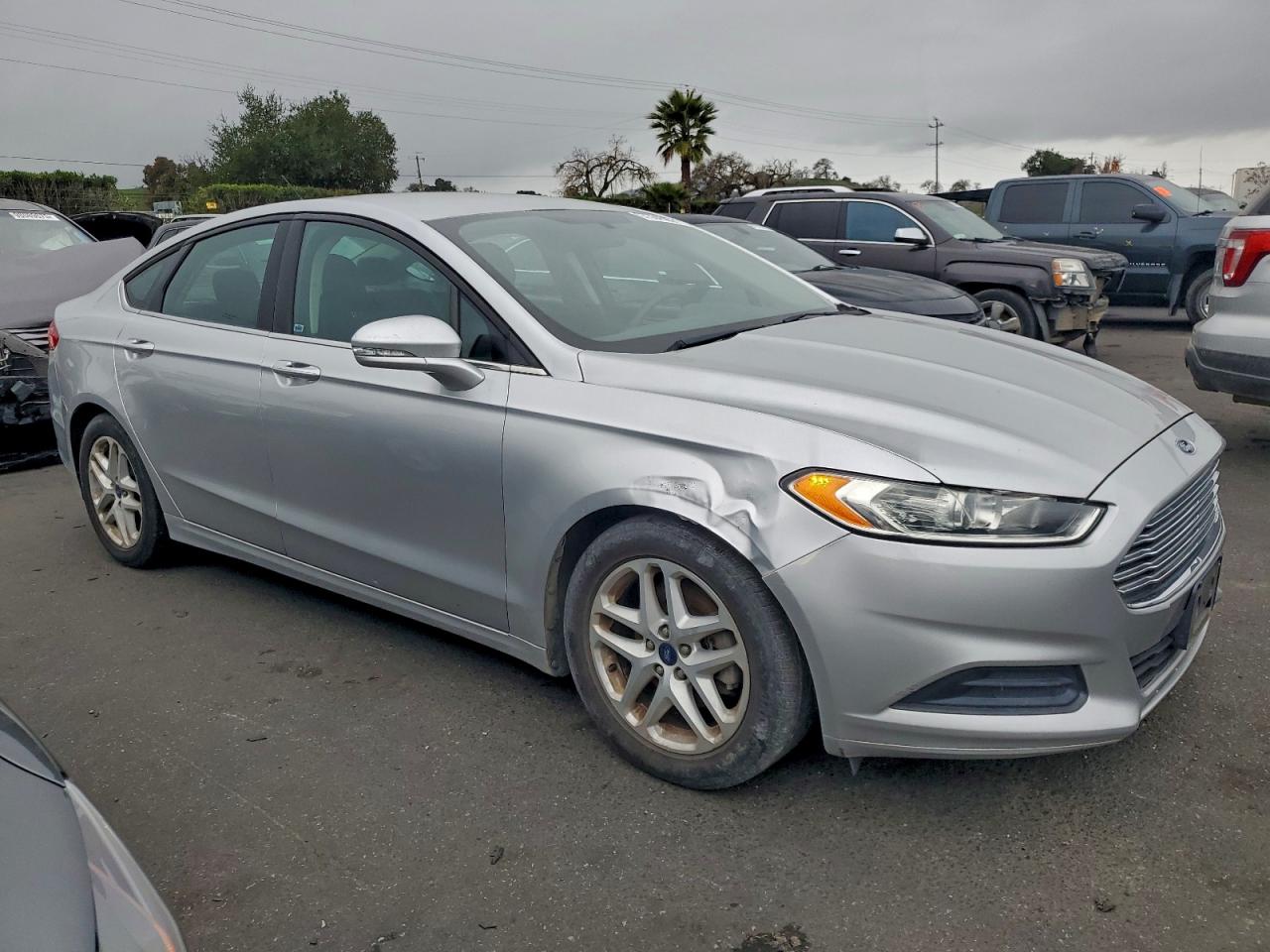 2015 FORD FUSION SE photo 4