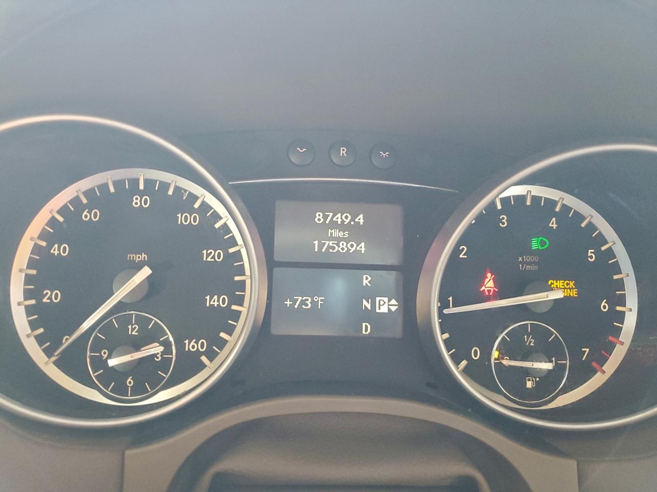 2011 MERCEDES-BENZ GL 450 4MATIC photo 25