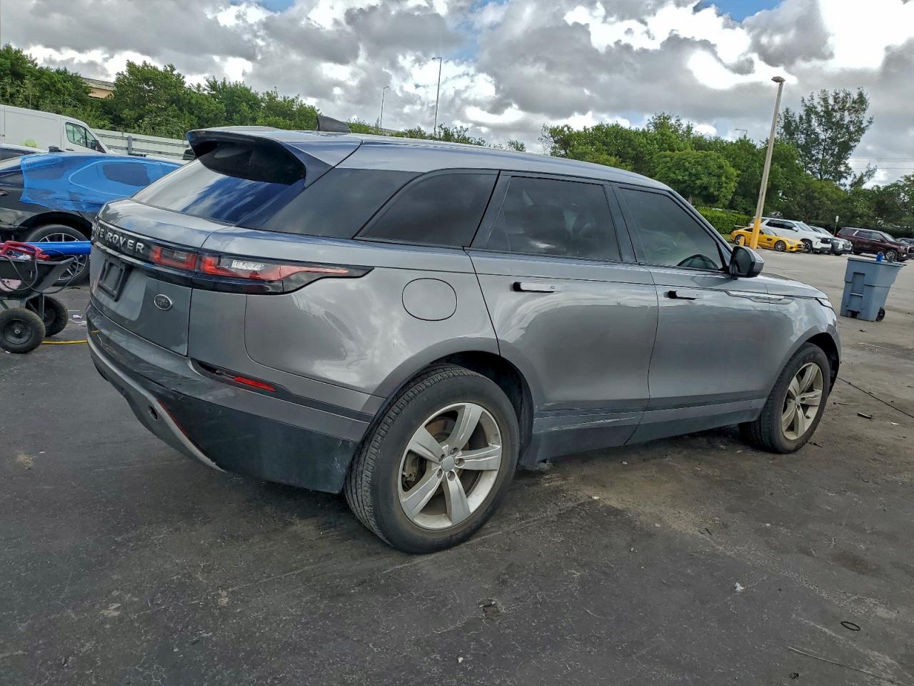 2020 LAND ROVER RANGE ROVER VELAR S photo 5