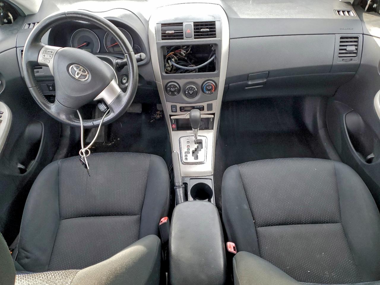 2010 TOYOTA COROLLA BASE photo 8