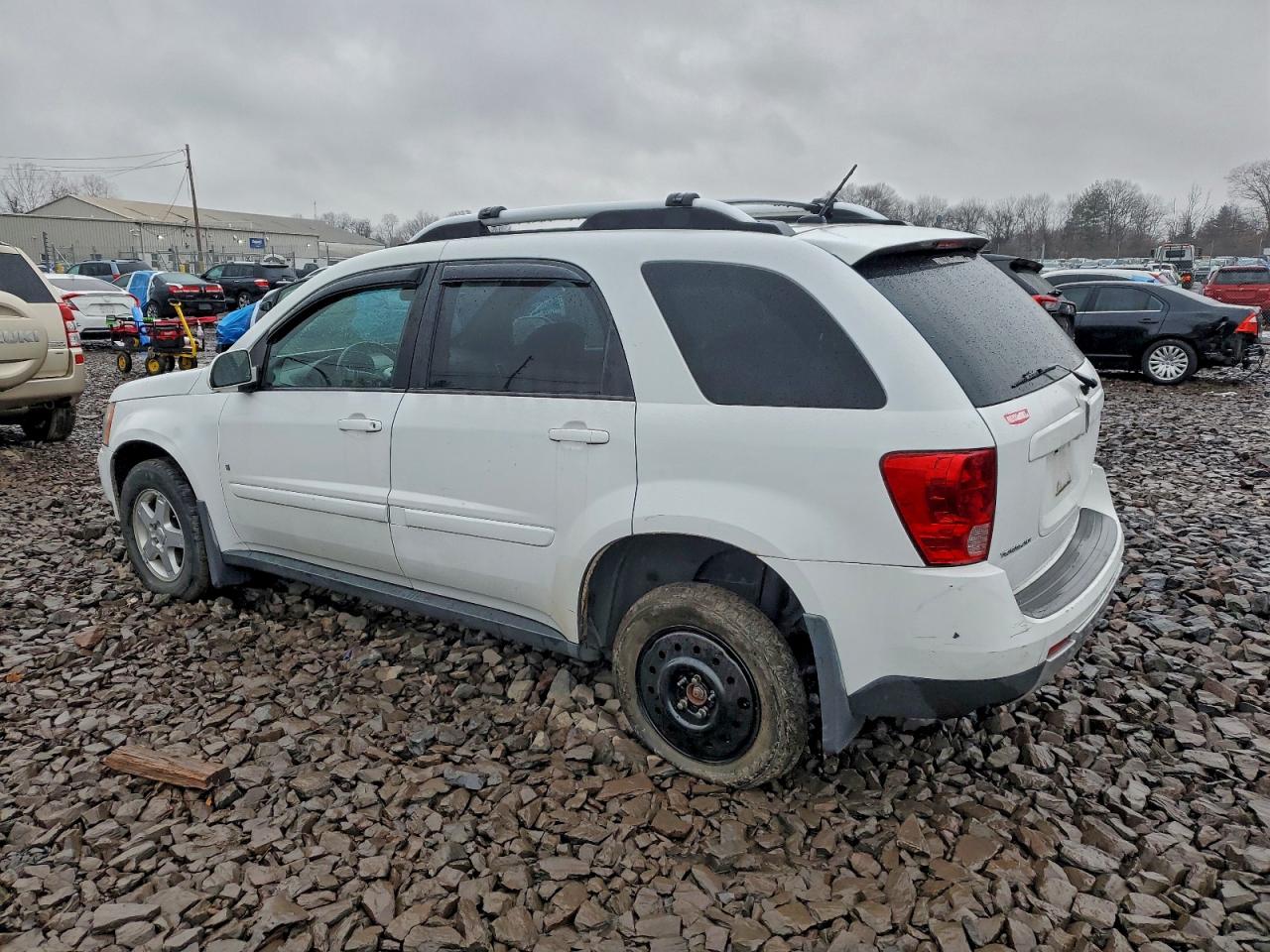 2008 PONTIAC TORRENT photo 2