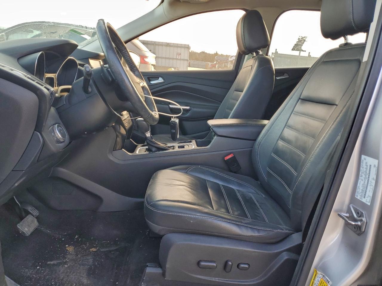 2017 FORD ESCAPE TITANIUM photo 7