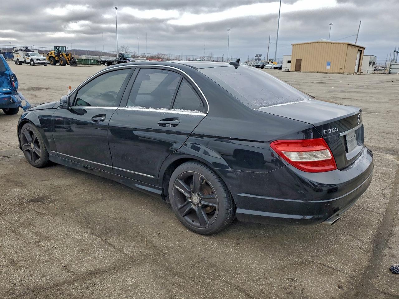 2011 MERCEDES-BENZ C 300 4MATIC photo 2