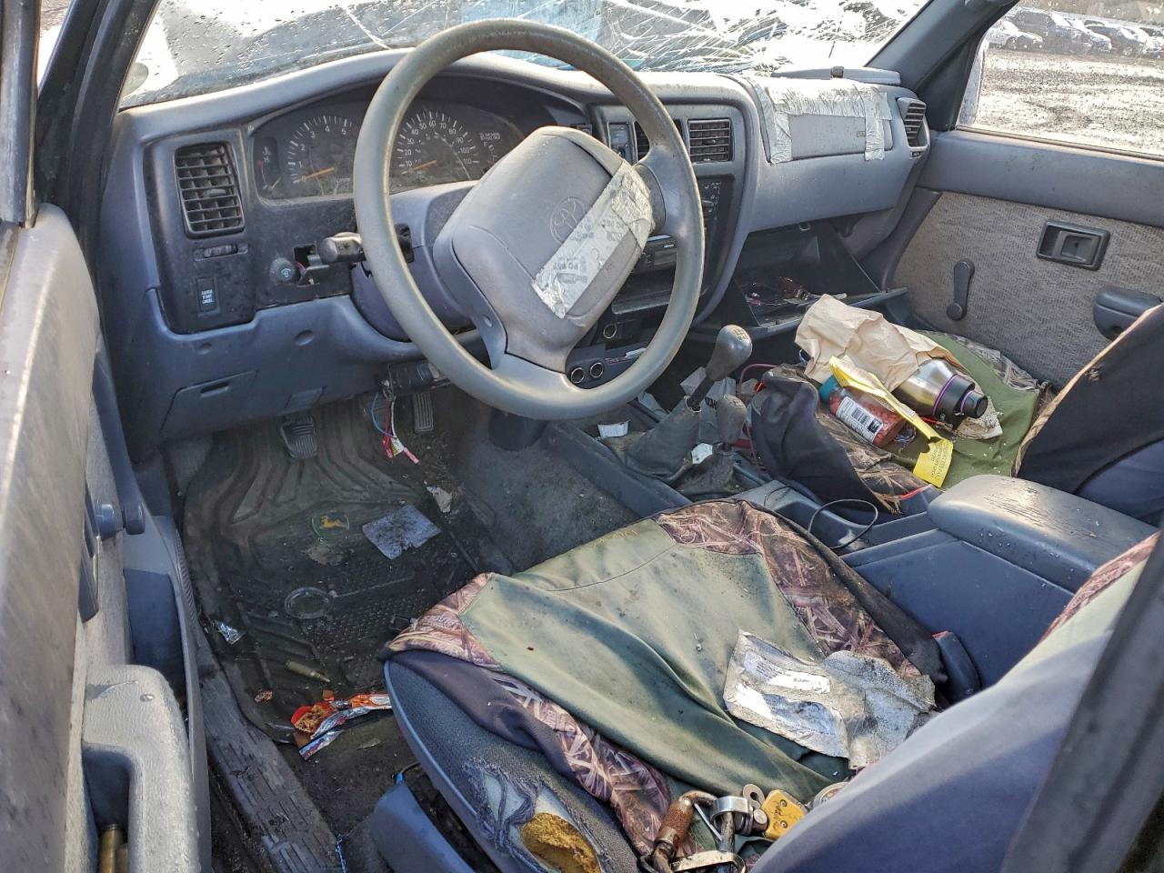 1999 TOYOTA TACOMA photo 8