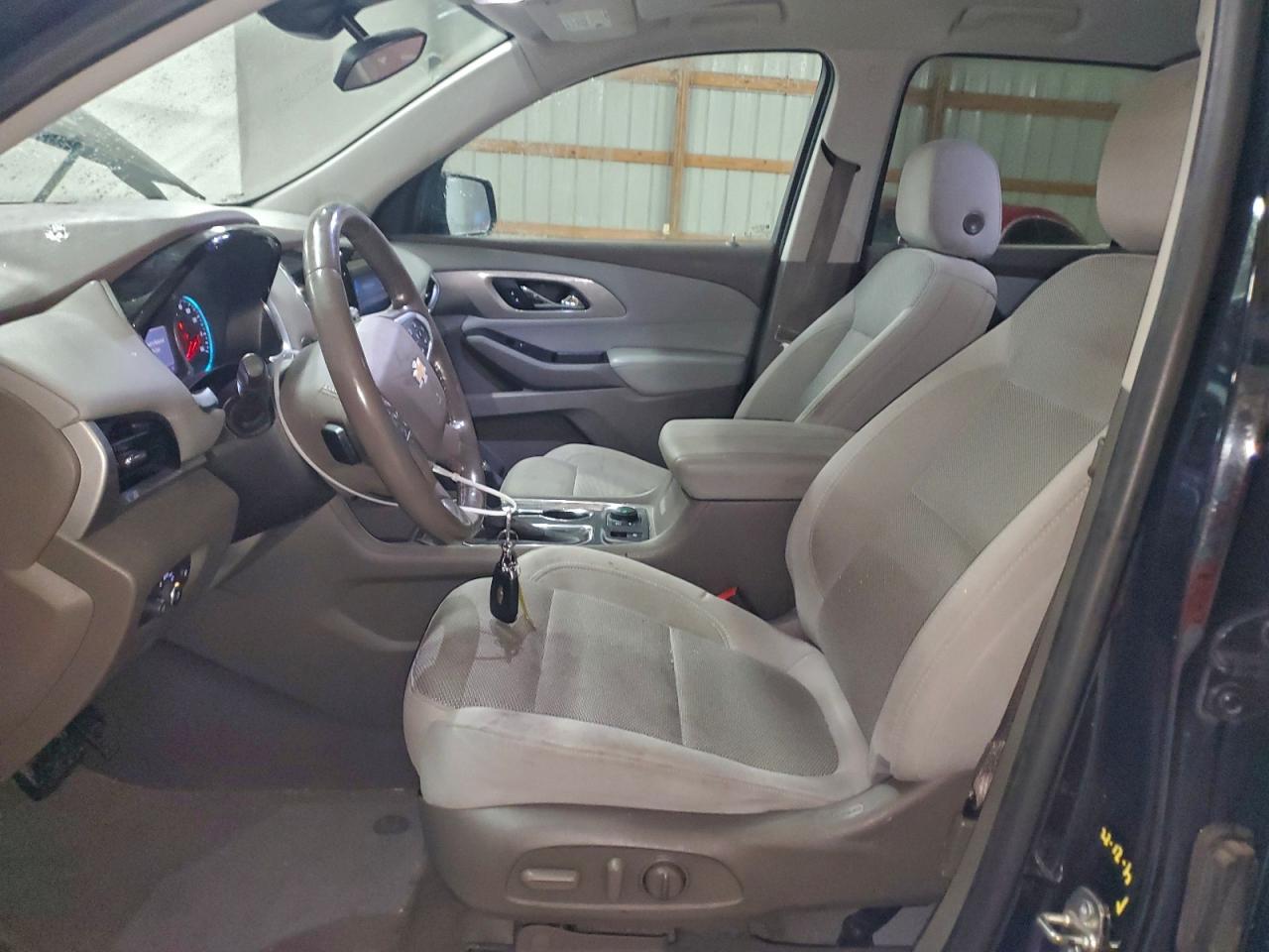 2020 CHEVROLET TRAVERSE LT photo 7
