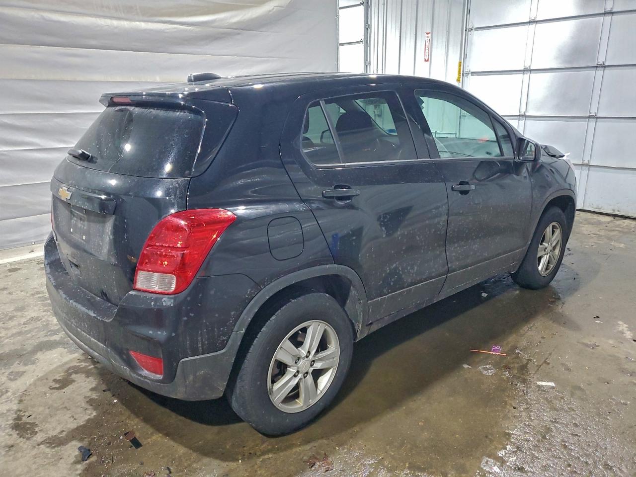 2020 CHEVROLET TRAX LS photo 3