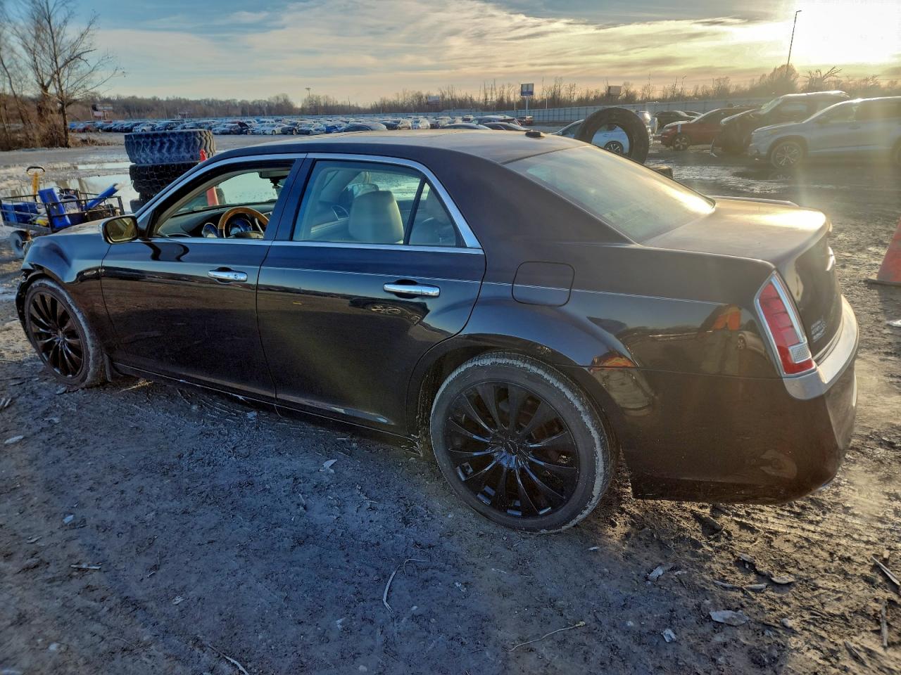 2013 CHRYSLER 300C photo 2