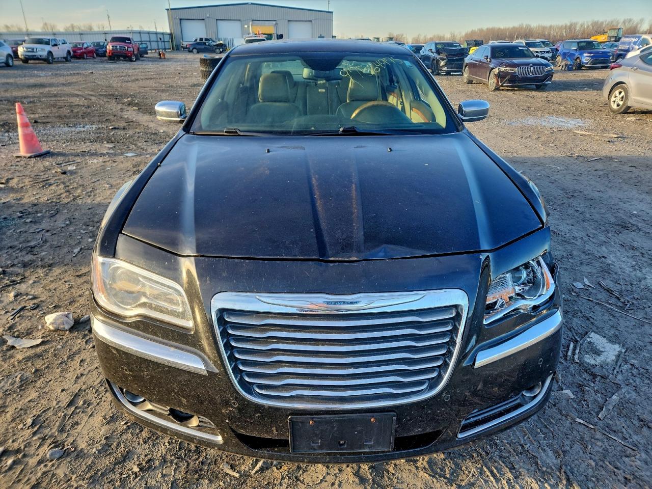 2013 CHRYSLER 300C photo 5