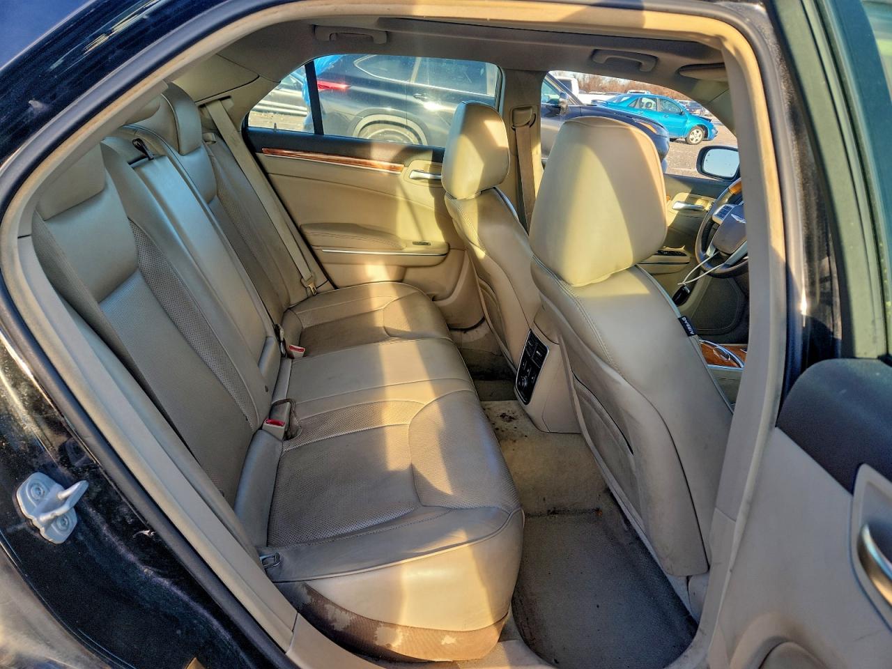 2013 CHRYSLER 300C photo 10