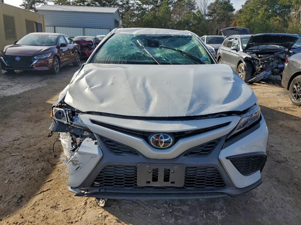 2024 TOYOTA CAMRY SE NIGHT SHADE photo 5