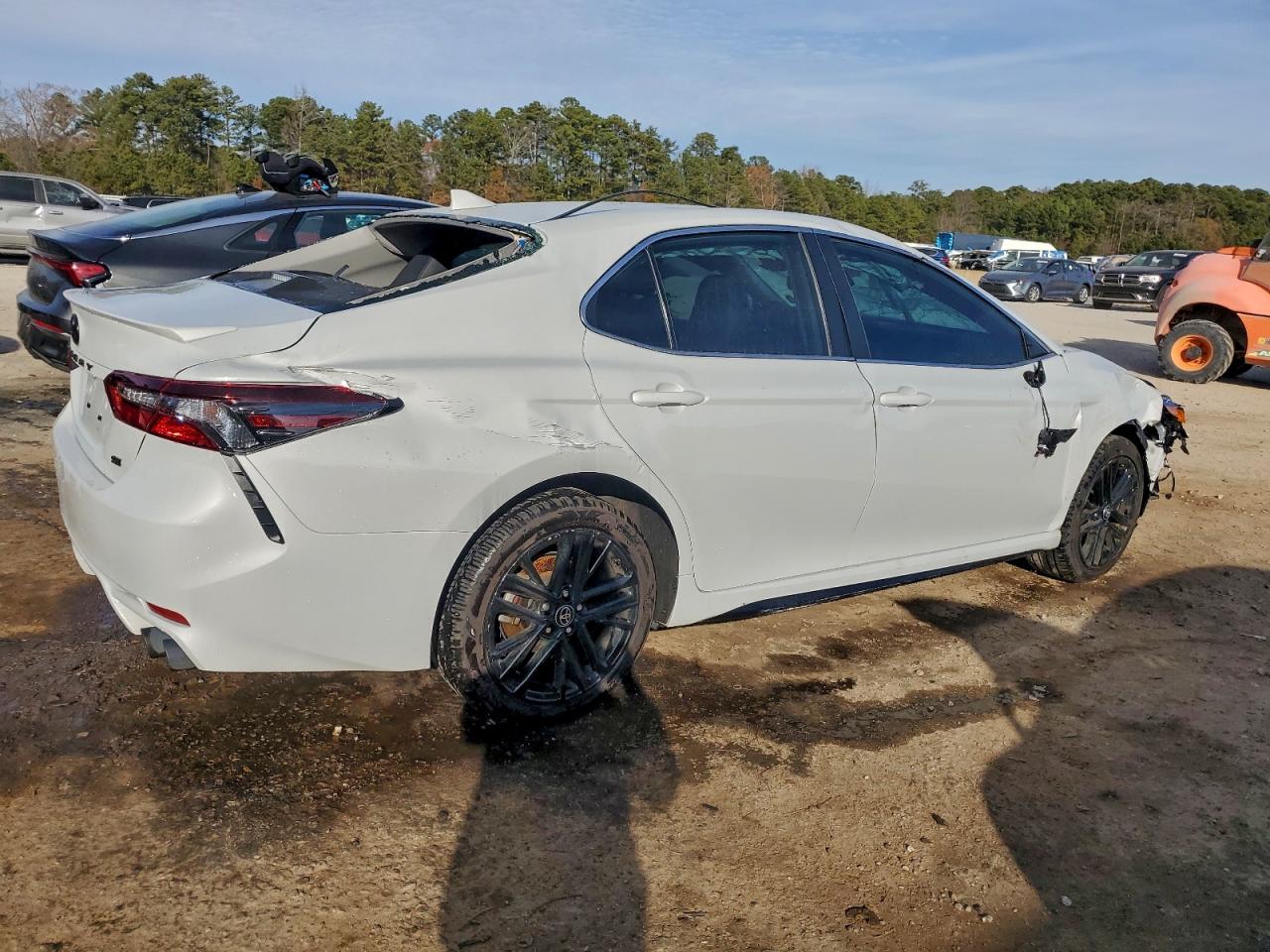 2024 TOYOTA CAMRY SE NIGHT SHADE photo 3