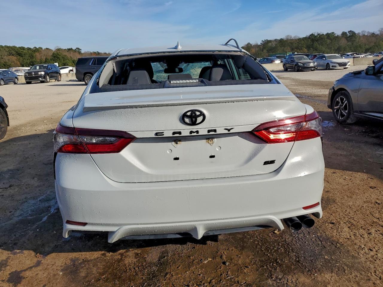 2024 TOYOTA CAMRY SE NIGHT SHADE photo 6