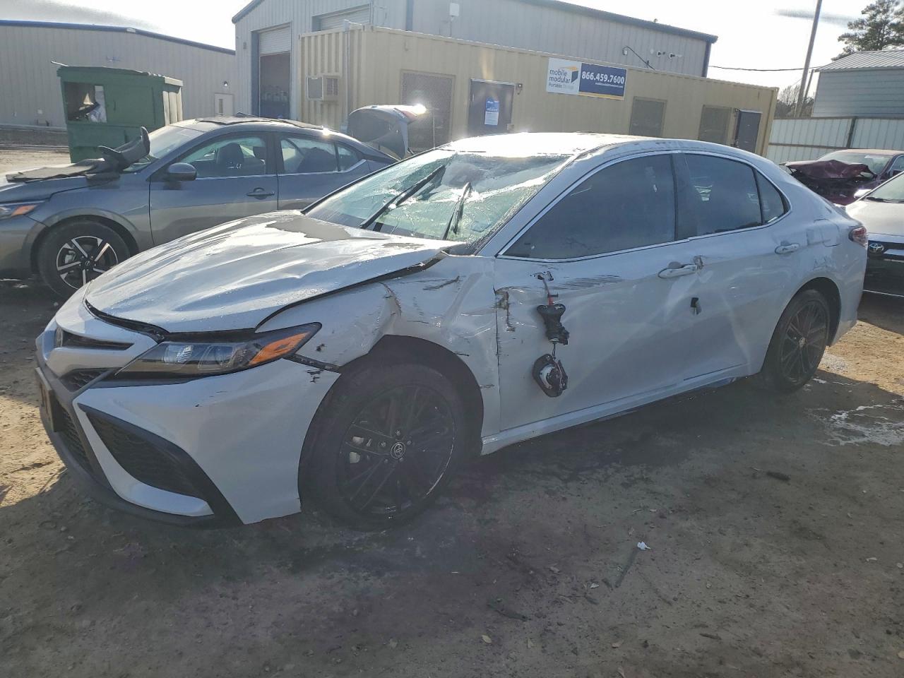 2024 TOYOTA CAMRY