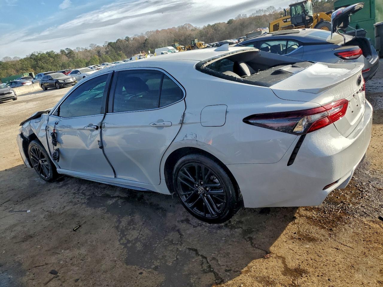 2024 TOYOTA CAMRY SE NIGHT SHADE photo 2