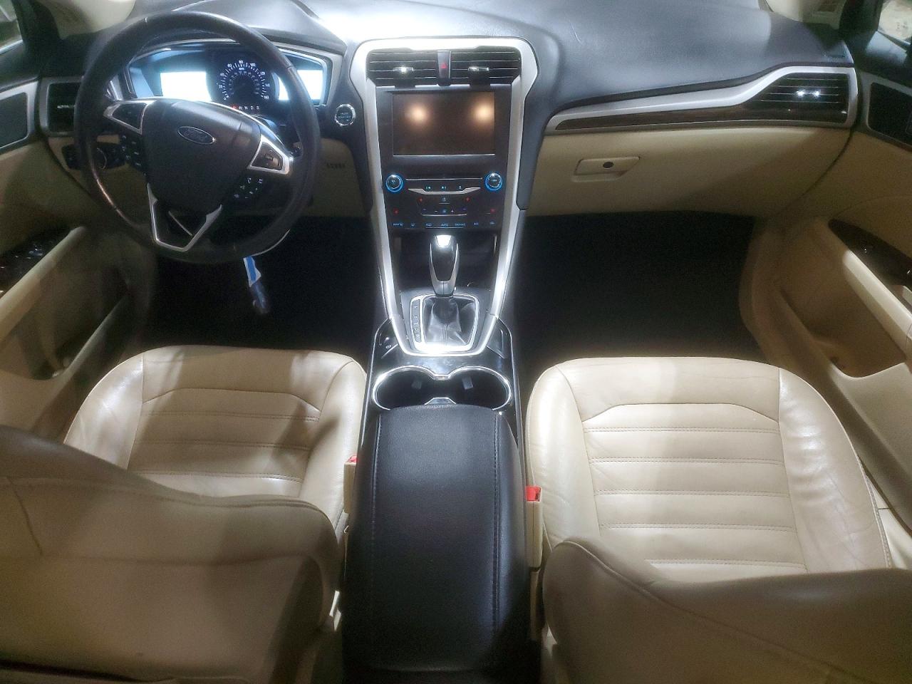 2015 FORD FUSION SE photo 8