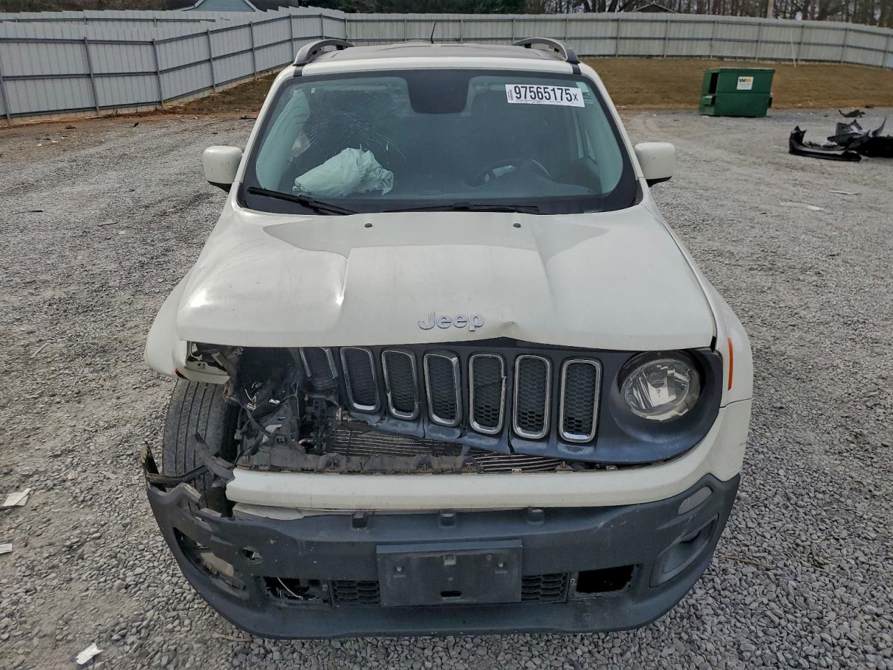 2017 JEEP RENEGADE LATITUDE photo 5