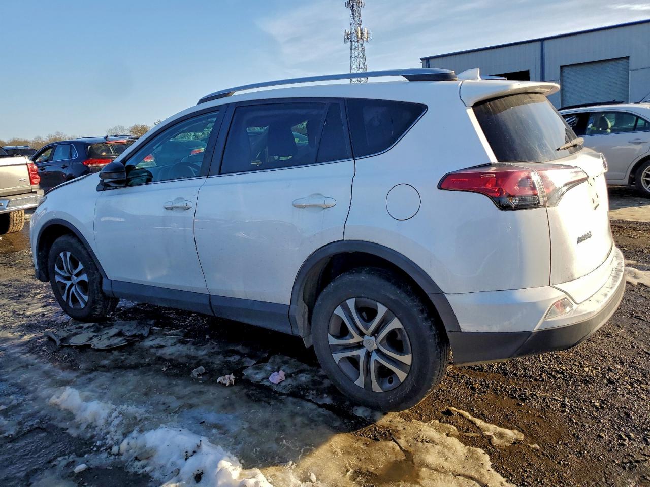 2016 TOYOTA RAV4 LE photo 2