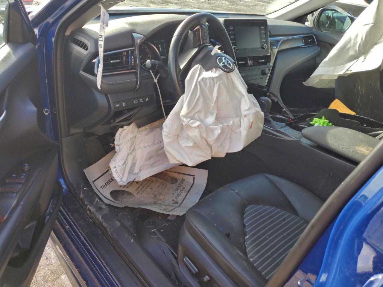 2024 TOYOTA CAMRY SE NIGHT SHADE photo 8