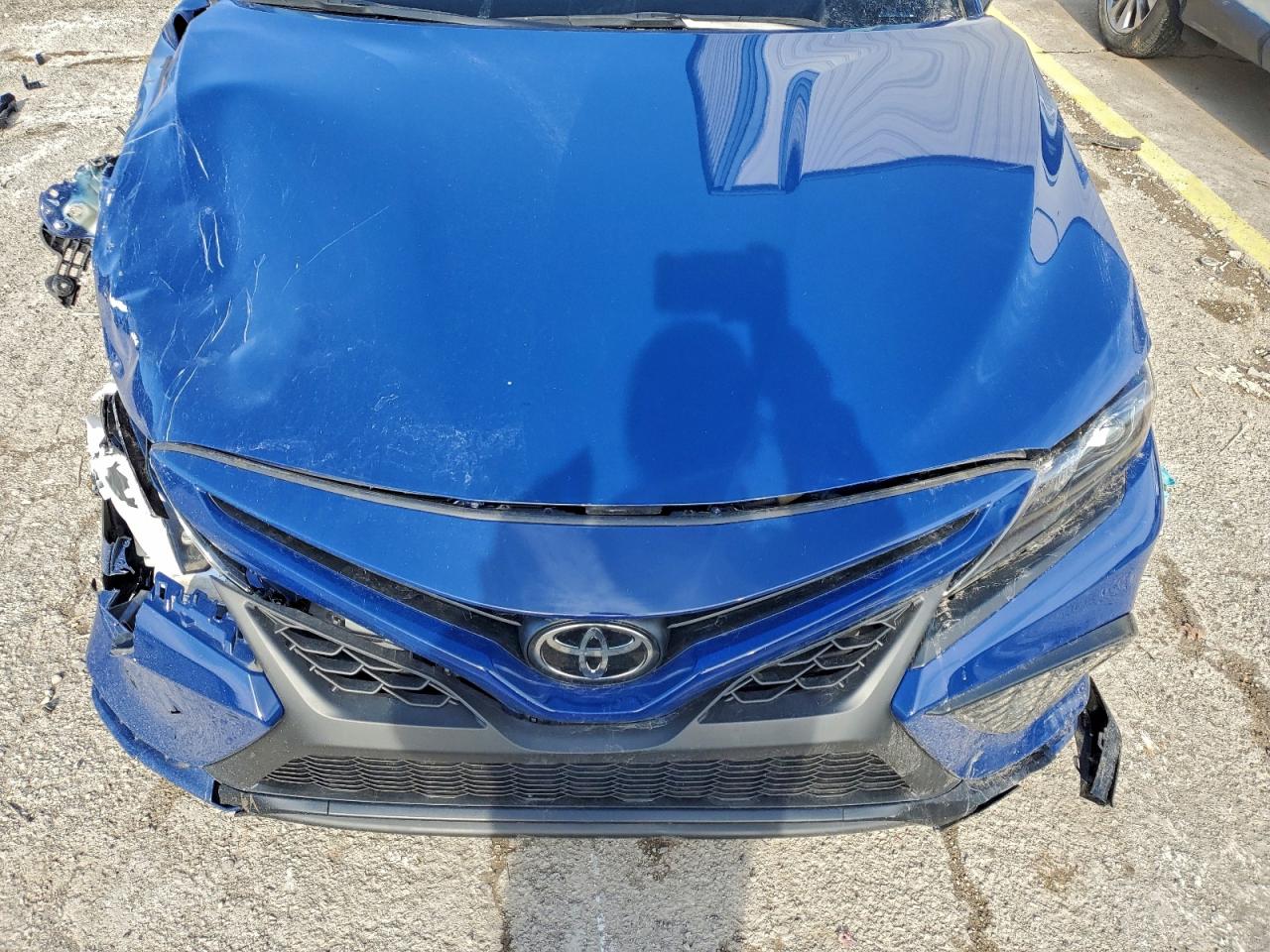 2024 TOYOTA CAMRY SE NIGHT SHADE photo 11