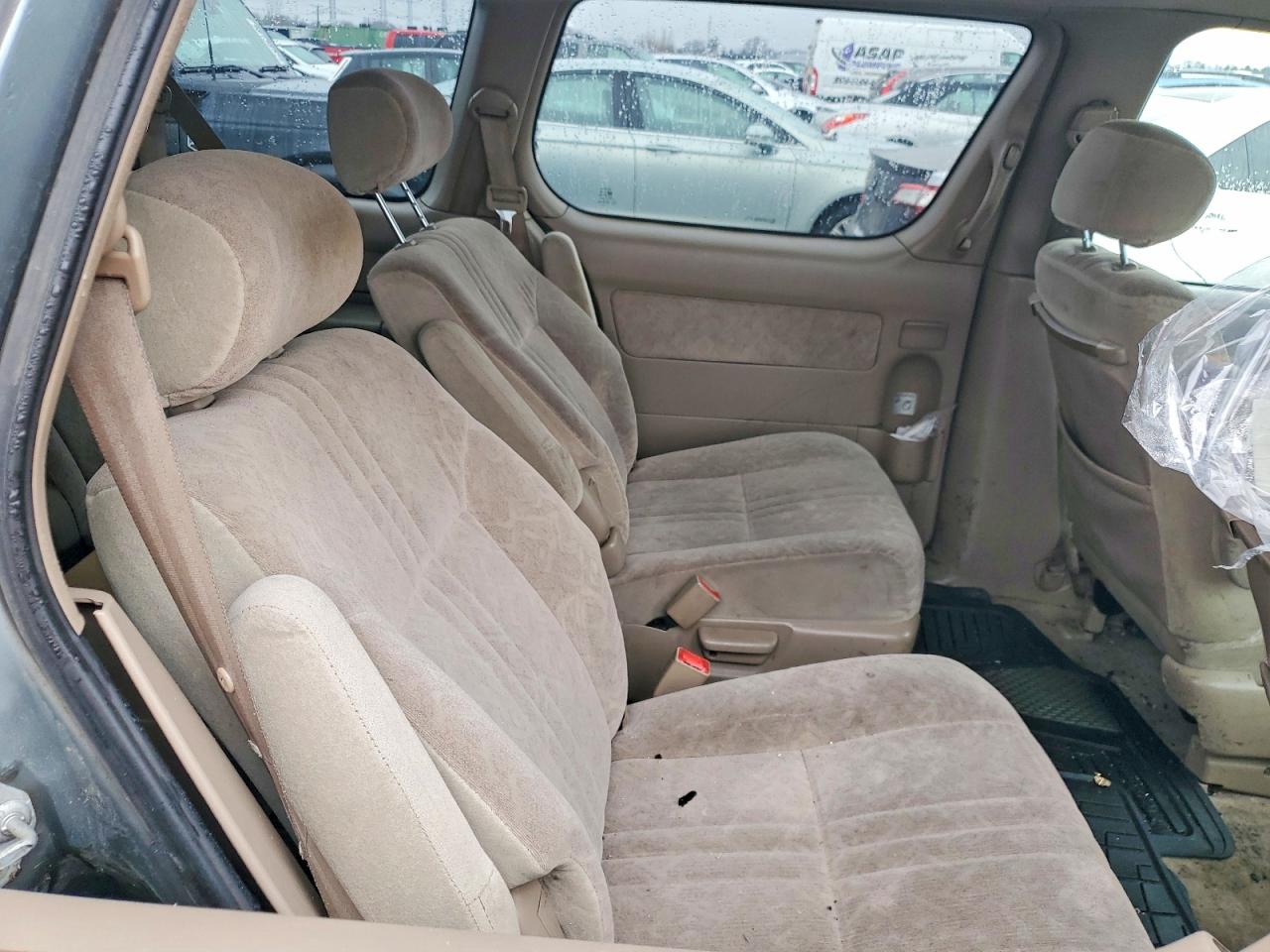 2000 TOYOTA SIENNA LE photo 11