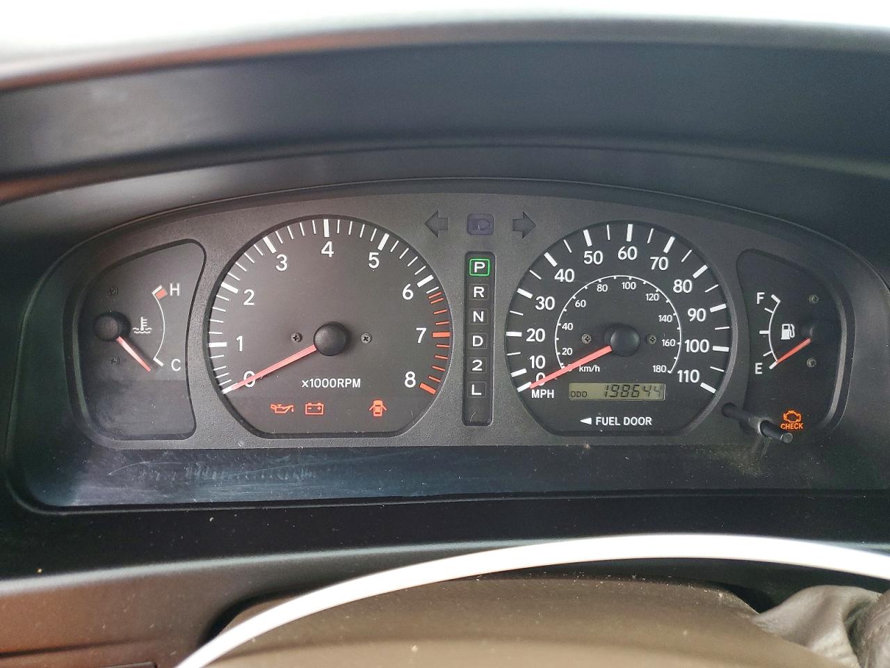 2000 TOYOTA SIENNA LE photo 9