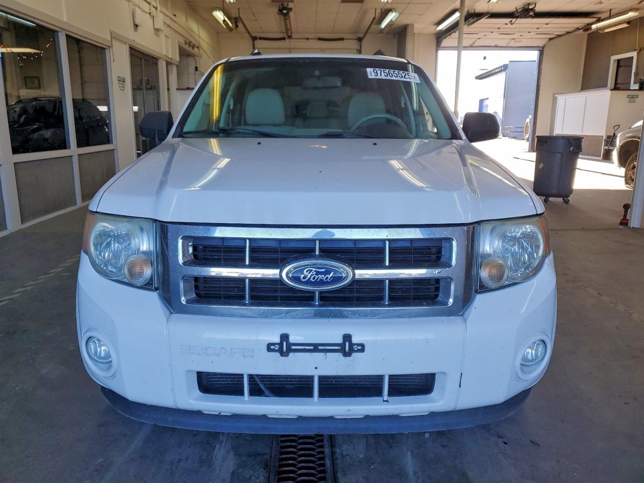 2010 FORD ESCAPE XLT photo 9