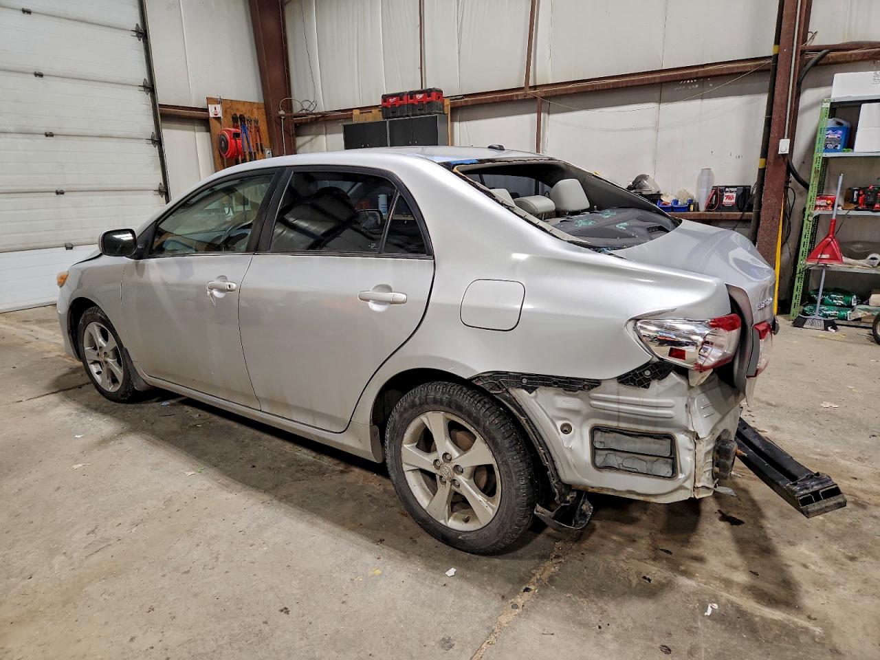 2013 TOYOTA COROLLA BASE photo 3