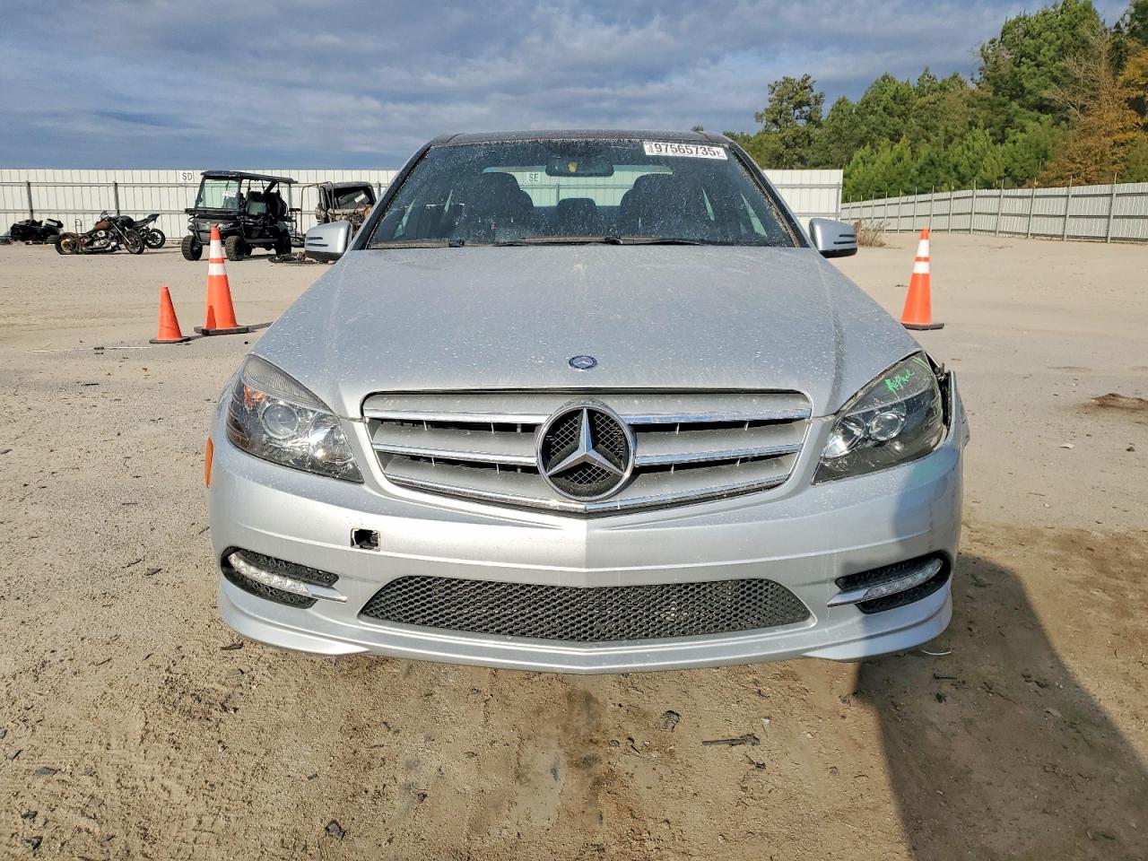 2011 MERCEDES-BENZ C 300 photo 5