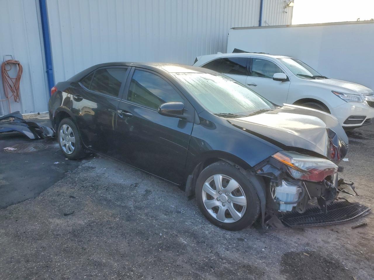 2017 TOYOTA COROLLA L photo 4