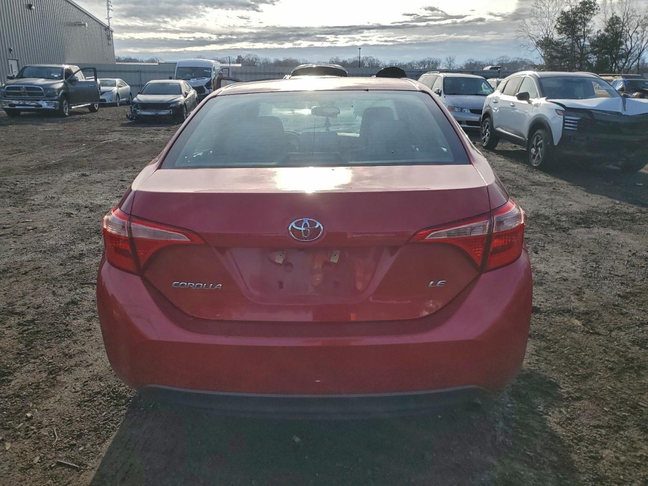 2018 TOYOTA COROLLA L photo 6