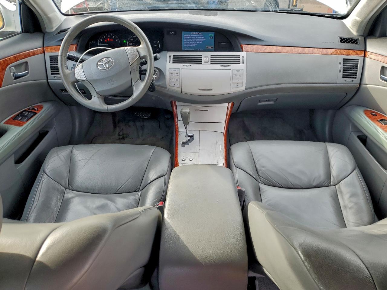 2006 TOYOTA AVALON XL photo 8