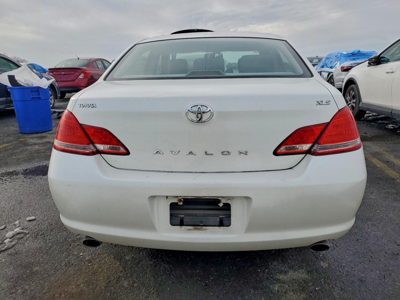 2006 TOYOTA AVALON XL photo 6