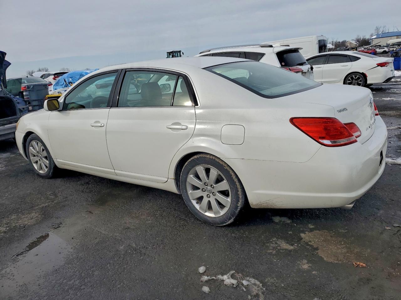 2006 TOYOTA AVALON XL photo 2