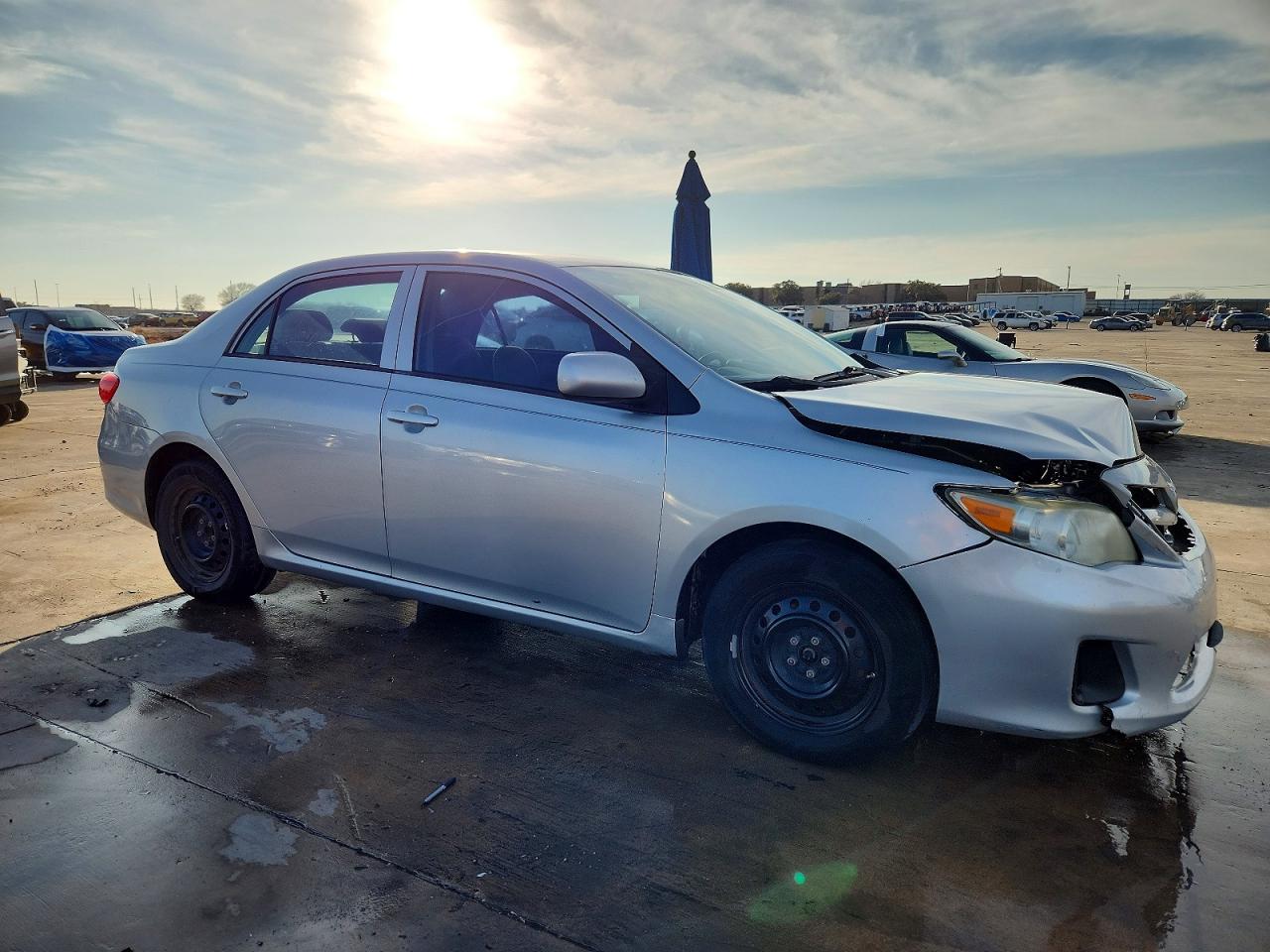 2013 TOYOTA COROLLA L photo 4