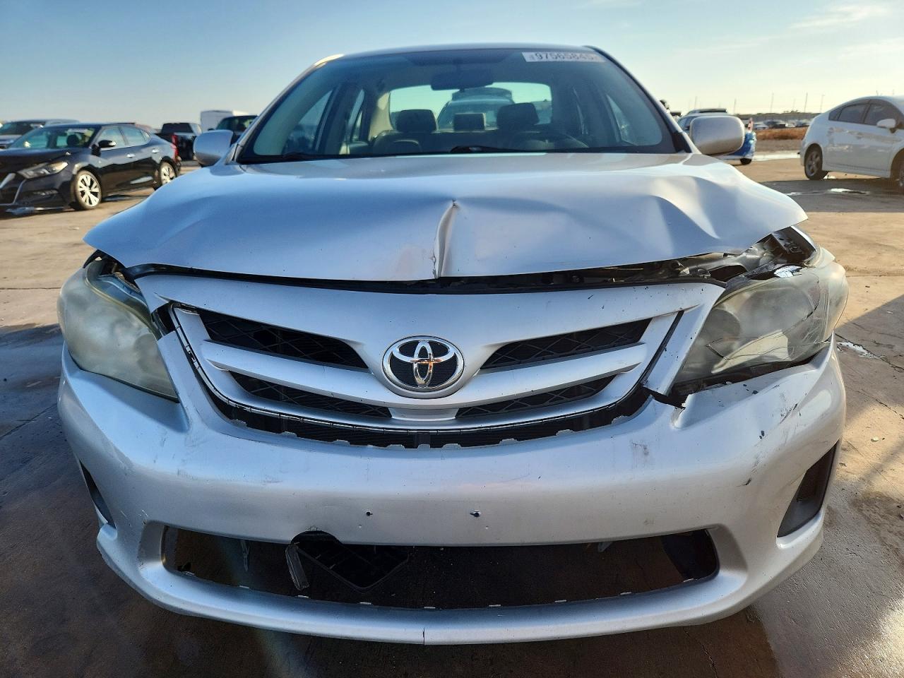 2013 TOYOTA COROLLA L photo 5