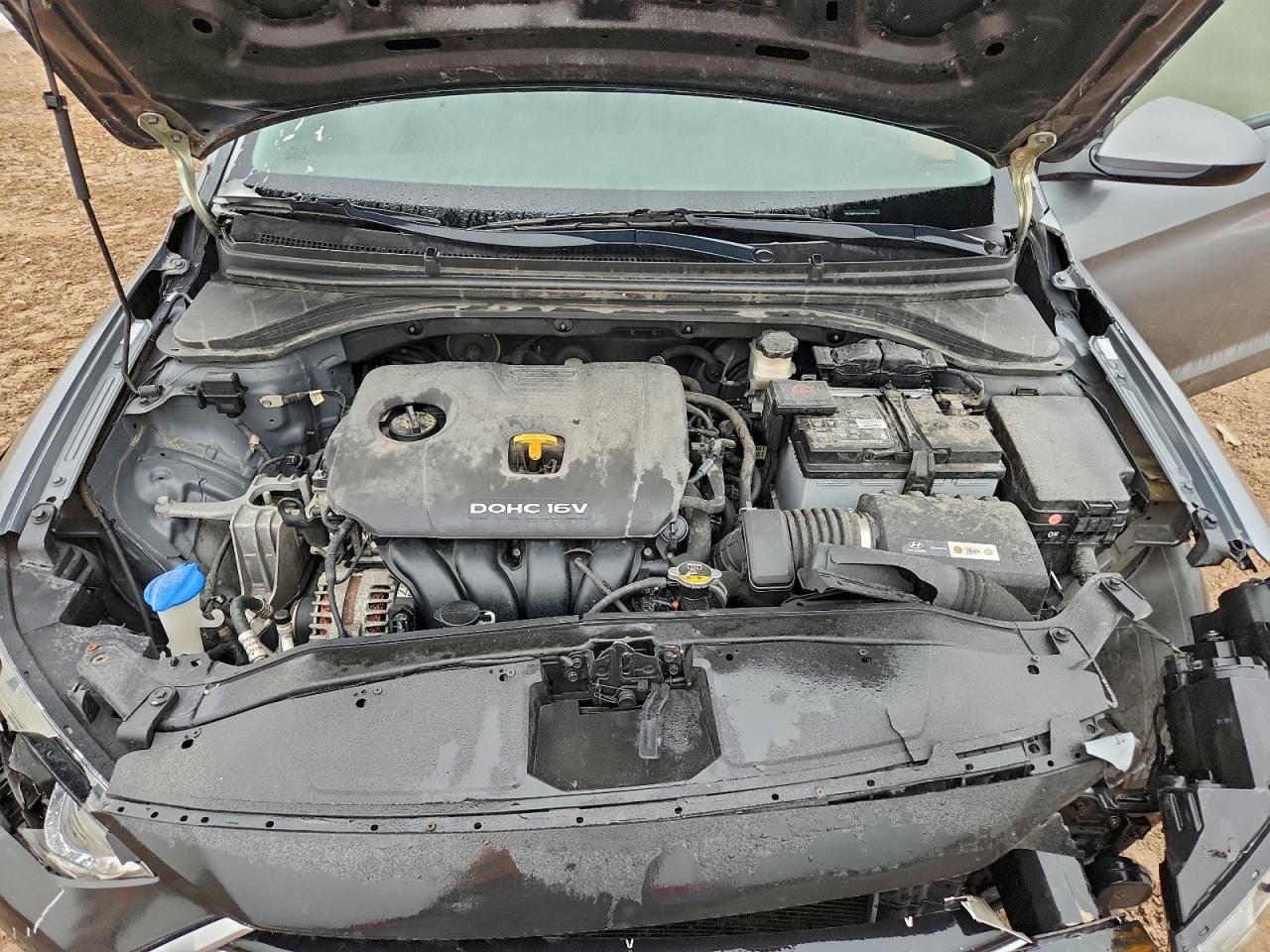 2017 HYUNDAI ELANTRA SE photo 11
