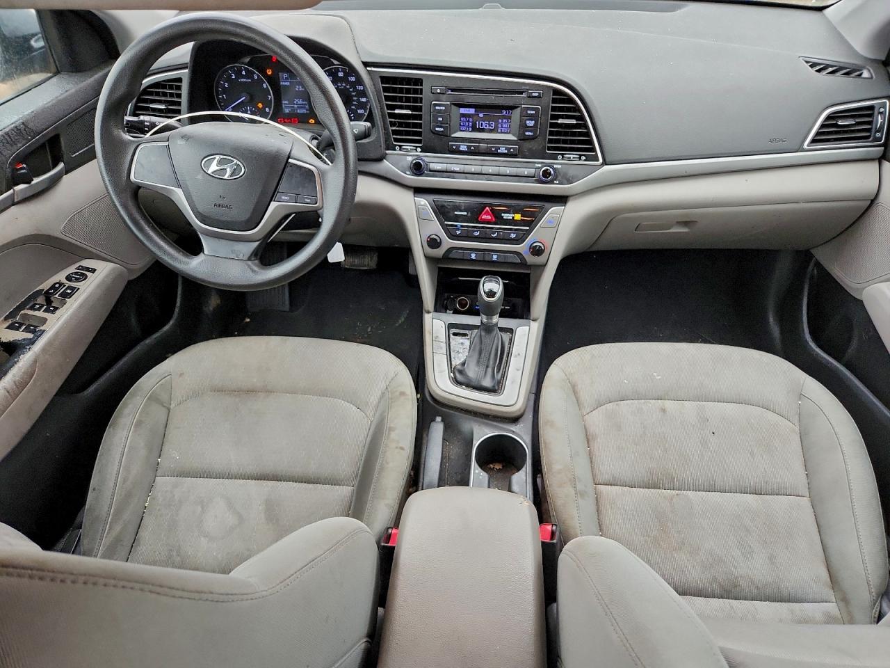 2017 HYUNDAI ELANTRA SE photo 8