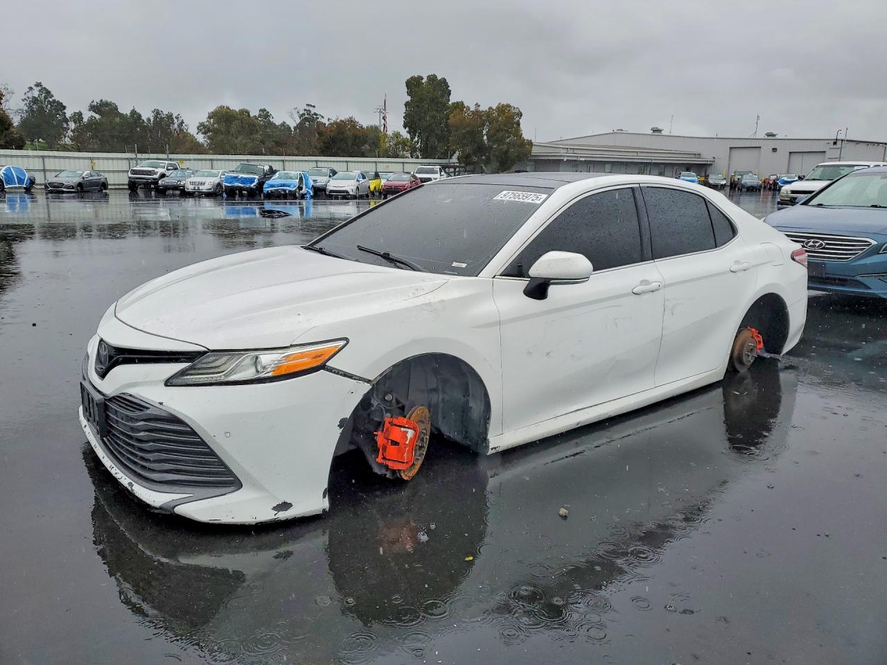 2018 TOYOTA CAMRY