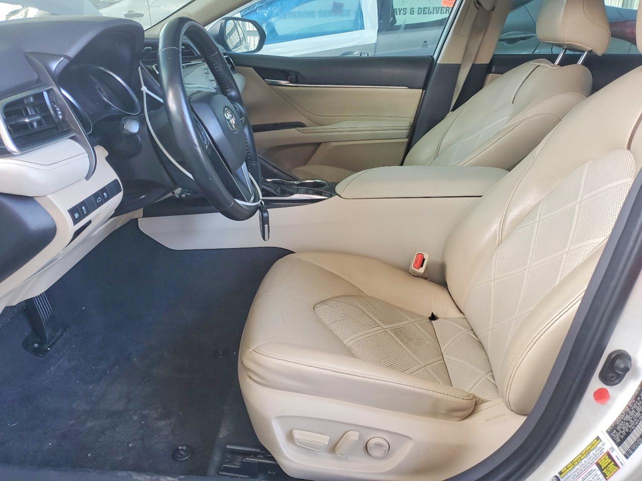 2018 TOYOTA CAMRY XSE photo 7