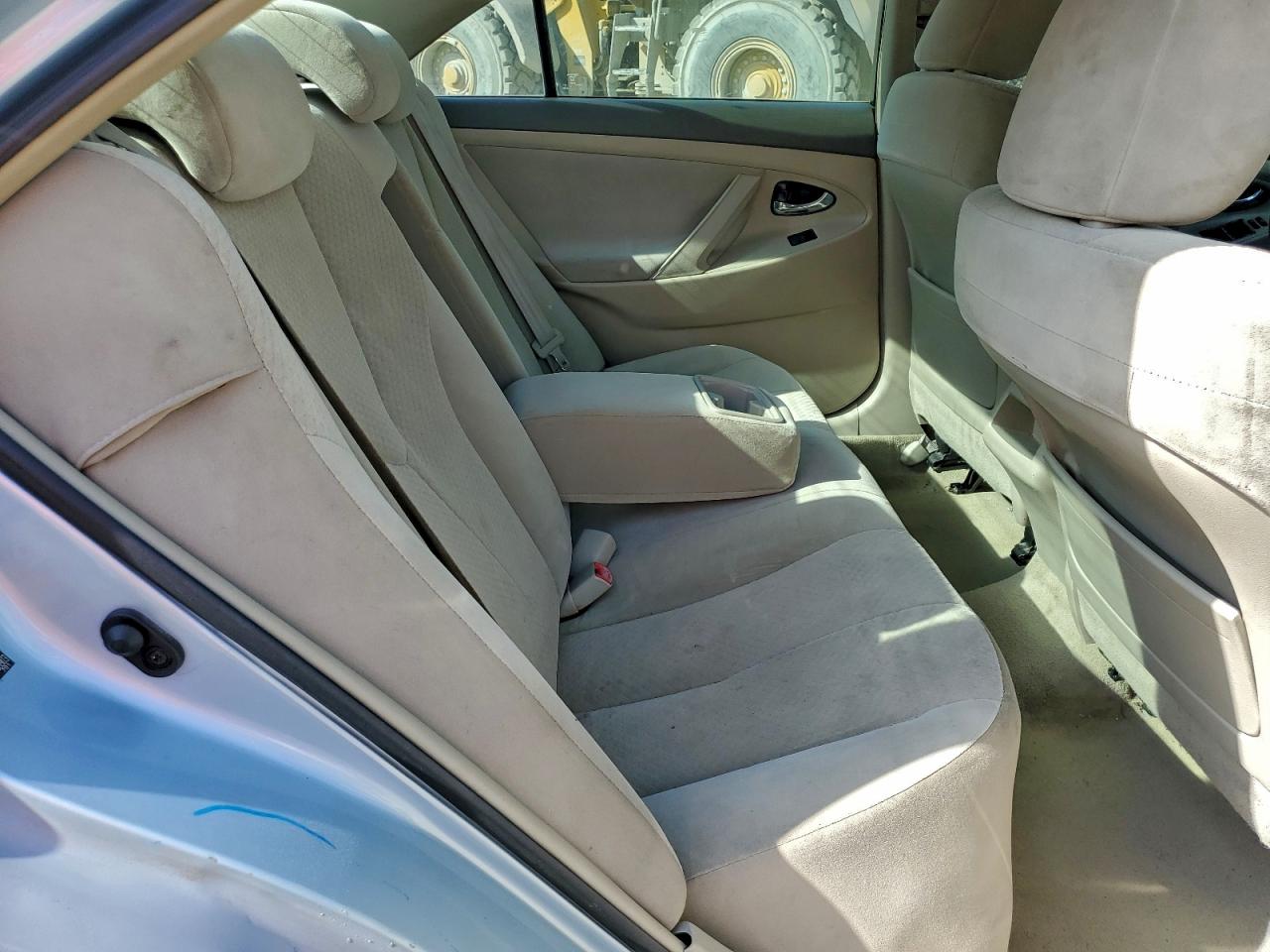 2009 TOYOTA CAMRY BASE photo 10